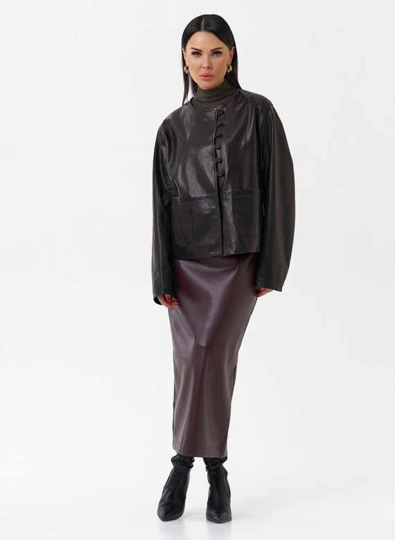 Кожаная куртка на пуговицах