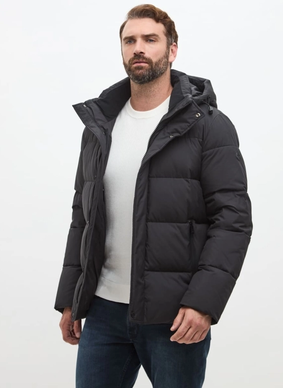 Мужской черный пуховик больших размеров