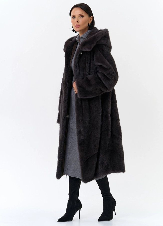 Женская шуба из норки силуэта баллон с капюшоном модель № 24752 универмаг малина