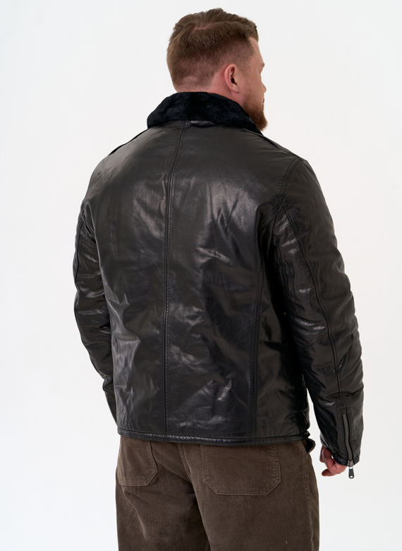 Куртка из натуральной кожи с воротником из овчины